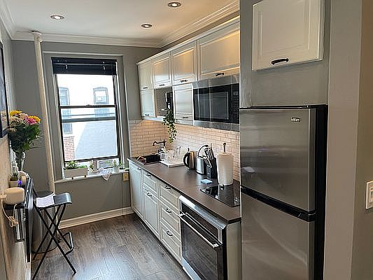 1st image of 3115 Broadway APT 64