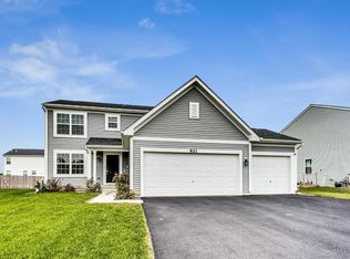 921 Sharp Dr, Plano, IL 60545