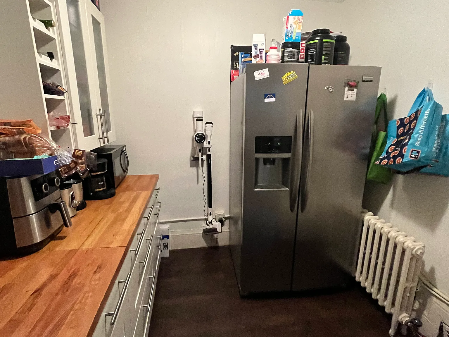4 bed, $2,400 — Photo 4