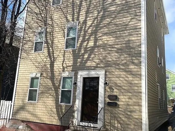 124 Sheldon St, Providence, RI 02906