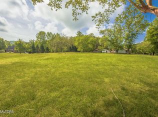 Swan Pond, Harriman, TN 37748