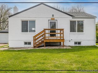 5608 Sunset Dr, Cheyenne, WY 82009