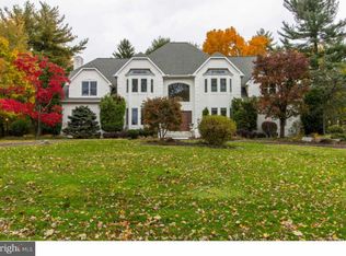 794 Holly Rd, Wayne, PA 19087