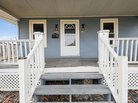 4th image of 1701 Goodman Ave