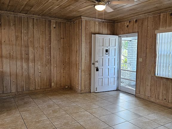 2nd image of 2868-2868 Hinda Rd