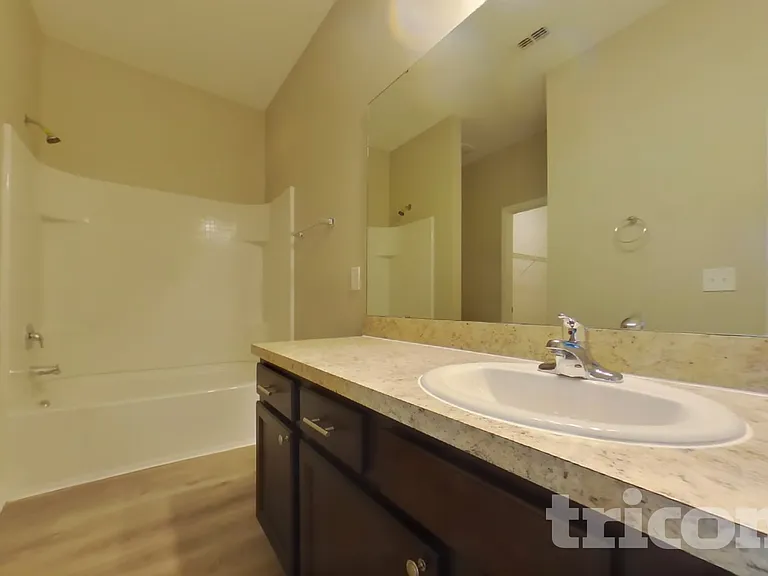 16517 Cherry Landing Dr — Photo 10