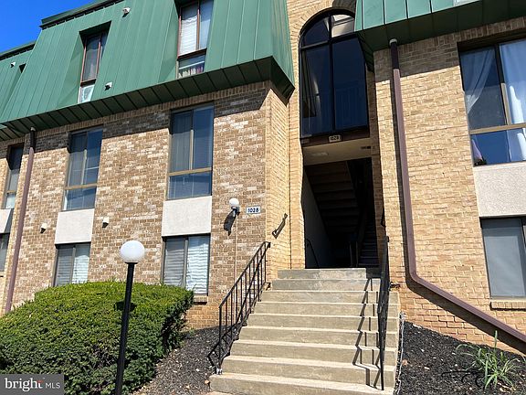 3rd image of 1028 Brinker 201 Dr
