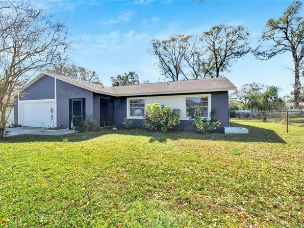 3207 King Richard Ct, Seffner, FL 33584