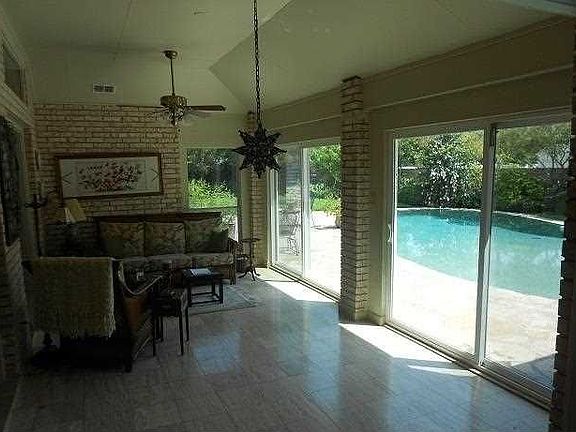 4th image of 1555 Palmer Dr