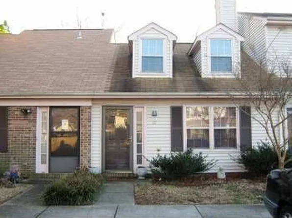 18 Parkway Dr, Hampton, VA 23669