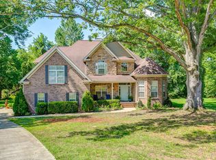 504 Falling Leaf Ln, Lebanon, TN 37087