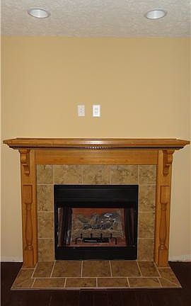 4th image of 383 Fox Xing Lot 383