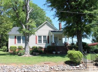 9 Woods Dr, Granite Falls, NC 28630