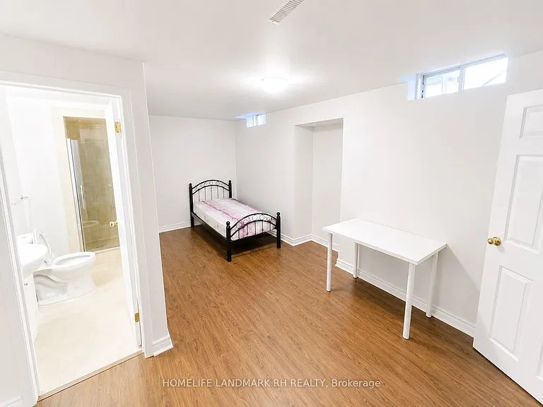 226 Helen Ave — Photo 10