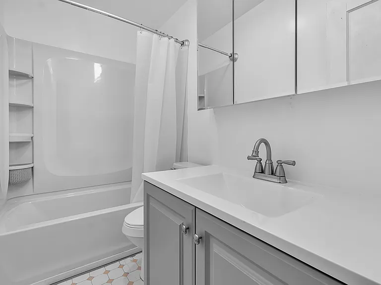 49 Virgil Ave — Photo 14