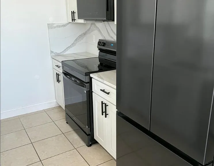 1747 Sophias Dr #202 — Photo 9