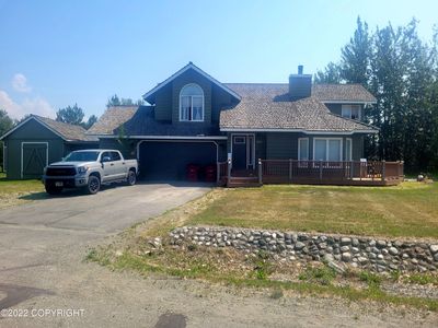 2061 N Palomino Ln, Palmer, AK, 99645