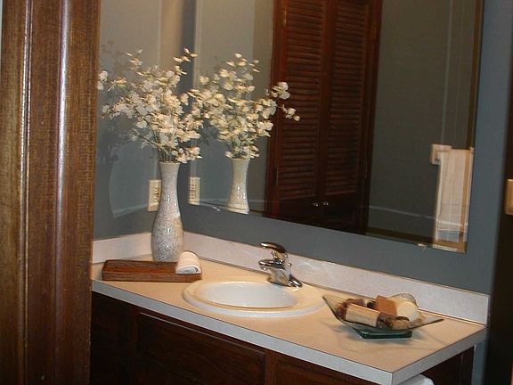 5th image of 10393 Balsam Ln