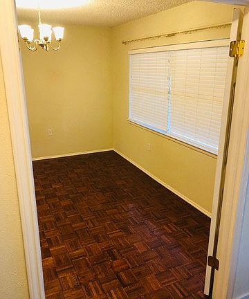 4th image of 10247 Plumas Dr