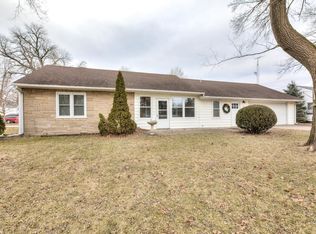 404 E 4th St, Gibson City, IL 60936