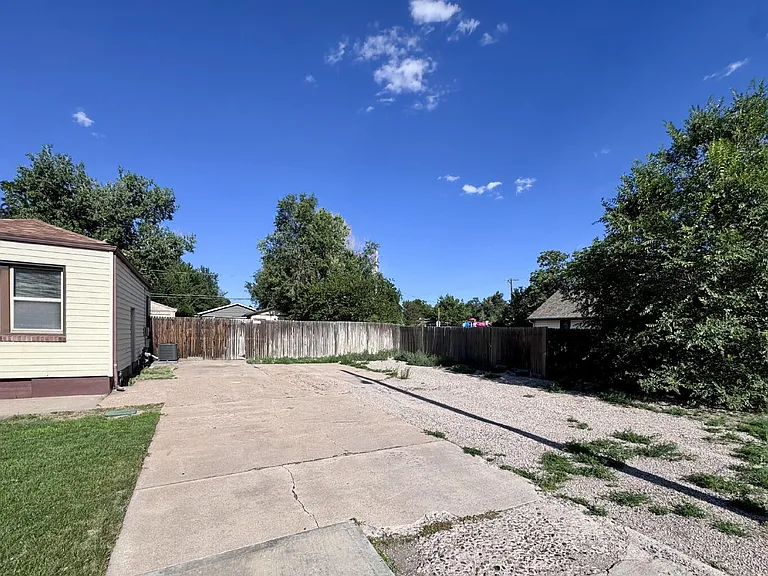 4886 S Logan St #A — Photo 20