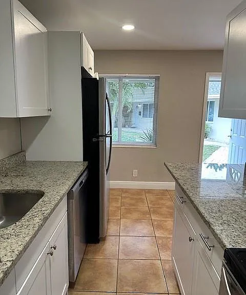 1440 Miami Rd #9 — Photo 10