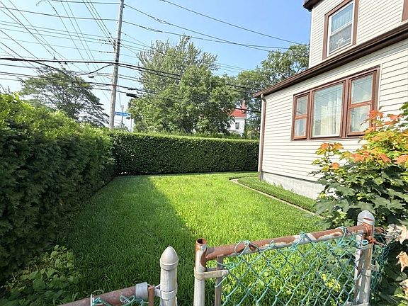 2nd image of 301 S 6th Ave