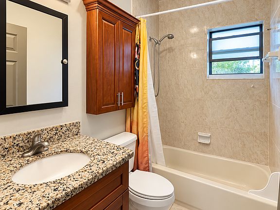 5th image of 1125 W Prospect Rd