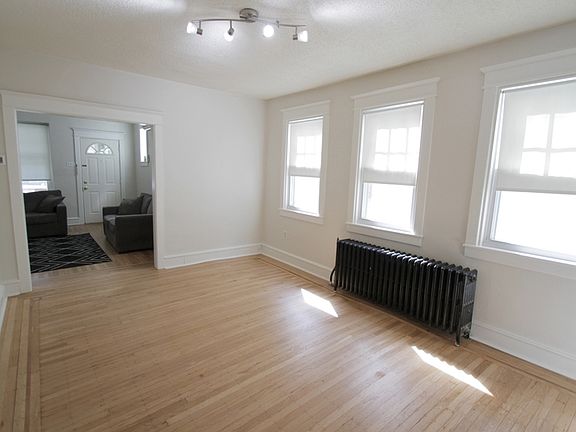 5th image of 804 W 21st St