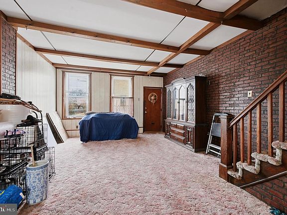 3rd image of 3519 Mercer St