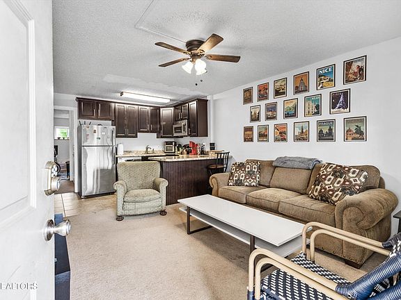 4th image of 510 14th St APT 307