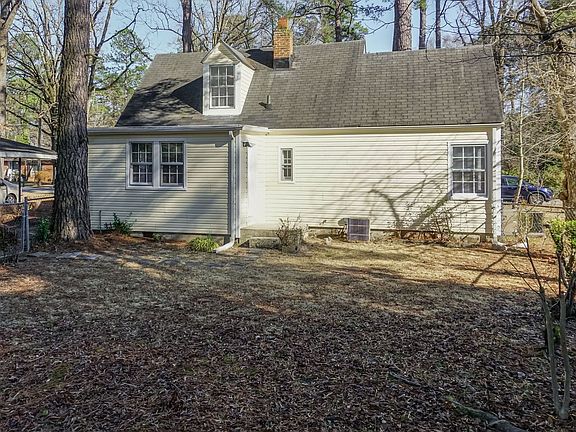 4th image of 208 Crescent Dr