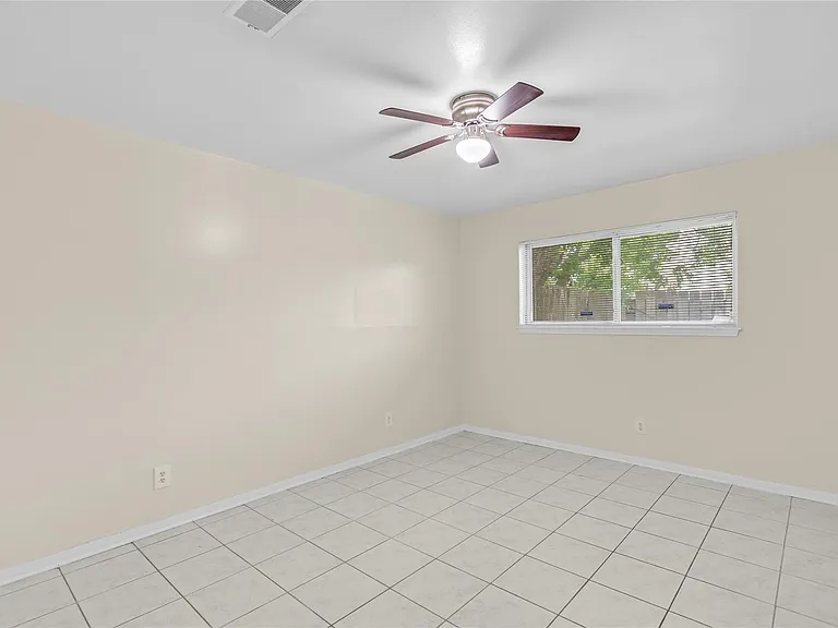 10606 Beckfield Dr — Photo 34