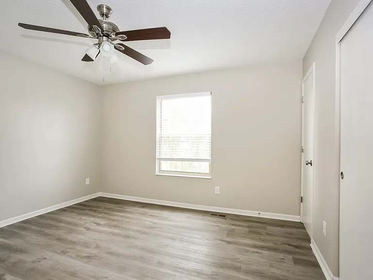 5774 Oyster Bay Way — Photo 10