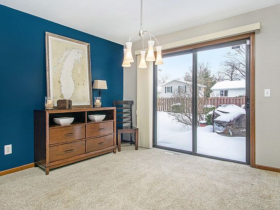 5th image of 3318 Glenside Blvd