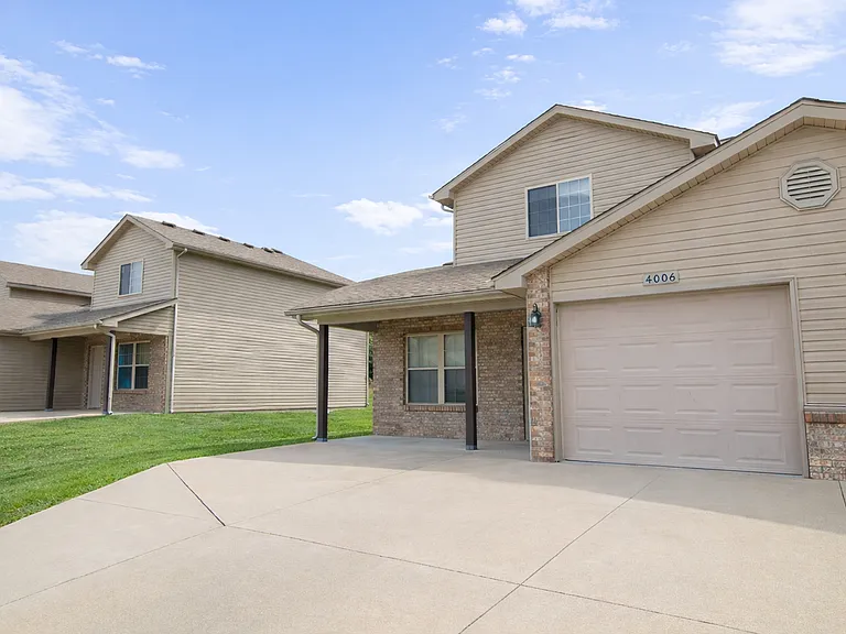 4006 Snowy Owl Dr — Photo 1
