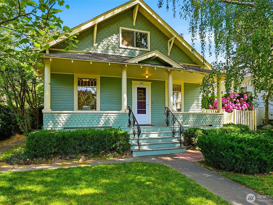 1st image of 809 E 2nd Avenue