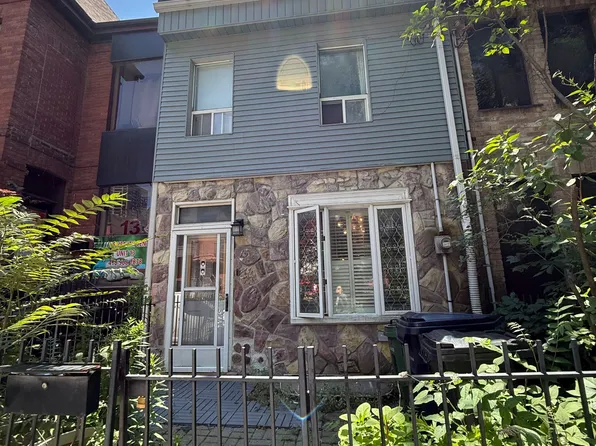 15 Irwin Ave, Toronto, ON M4Y 1L1