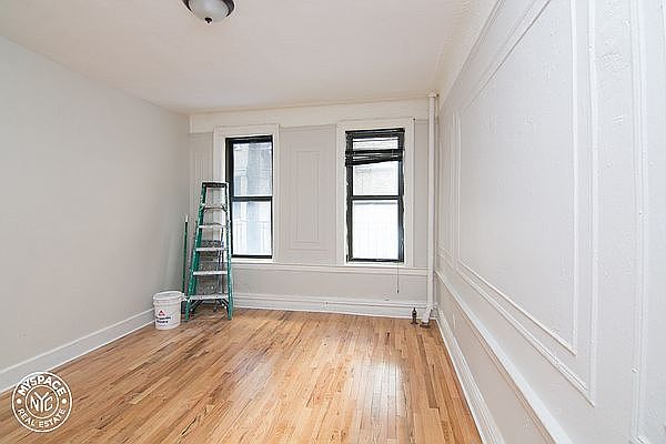 1st image of 377 Montgomery St #F27