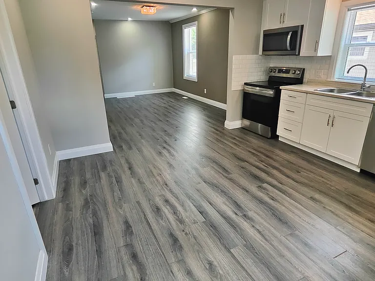 50 Pearl St — Photo 22