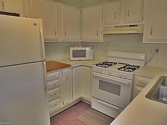 5th image of 23 Ellenwood Ave