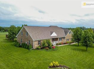 11705 S Pine St, Olathe, KS 66061