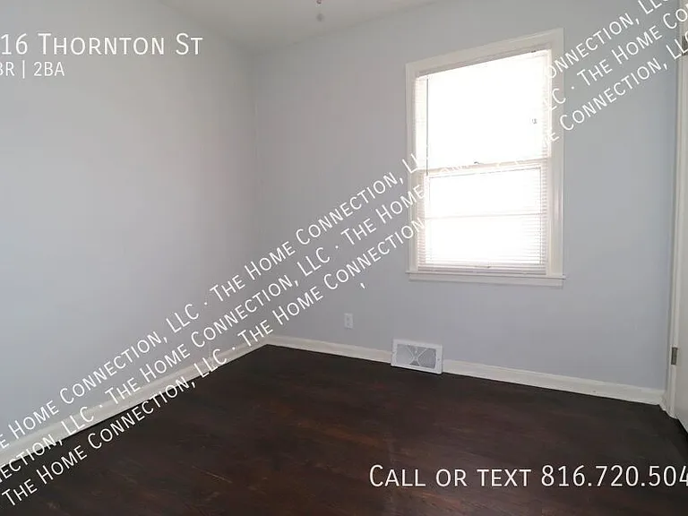 816 Thornton St — Photo 9