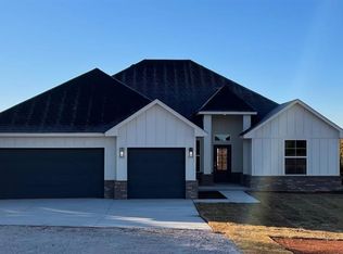 5621 Little Farms Rd, Guthrie, OK 73044