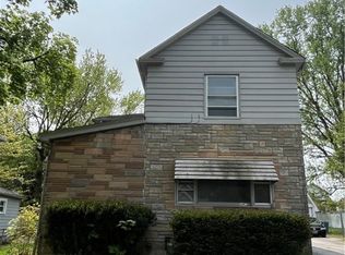 34 Spring St, Struthers, OH 44471