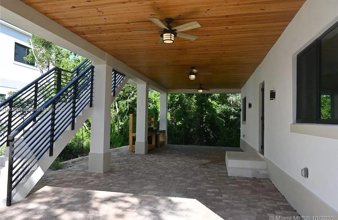 Key Largo Beach — Photo 1