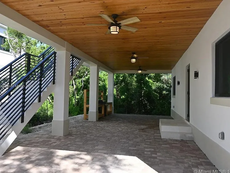 14 Coral Dr #1 — Photo 1