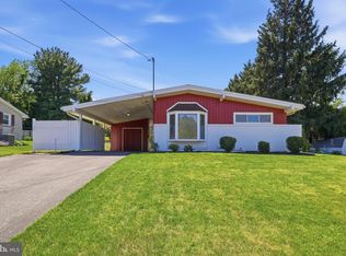 2060 Sandalwood Ct, York, PA 17404