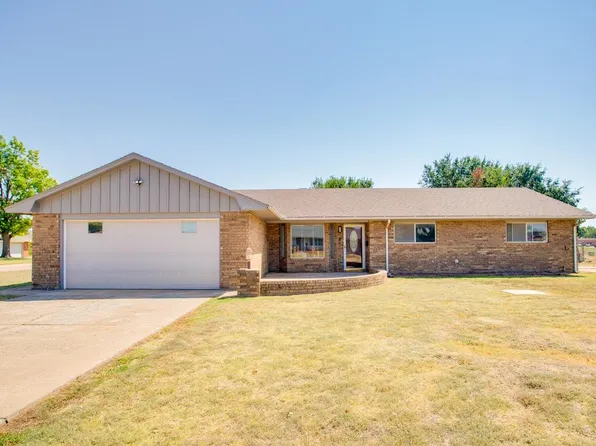 3701 Morris Ln, Enid, OK 73703