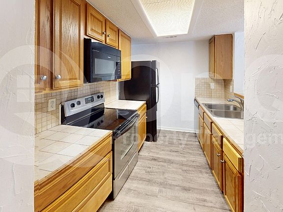 5th image of 7431 Holly Hill Dr APT 102